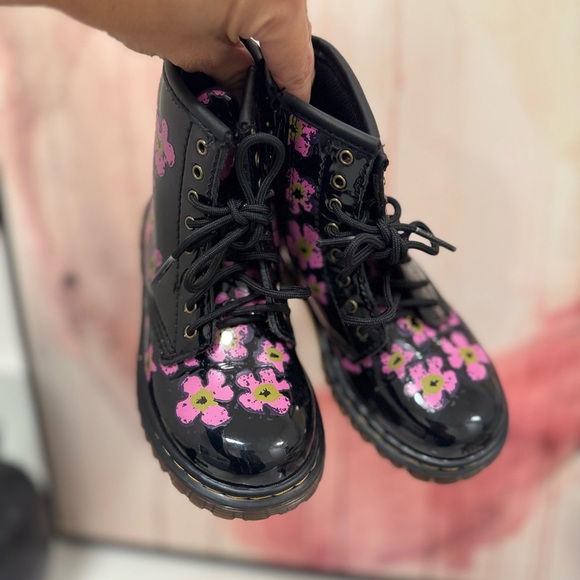 Dr. Martens Boots Kids Pansey 10c - Picture 3 of 10